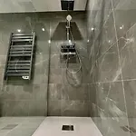 Apartment 3 Pieces Refait A Neuf. Centre-ville. Menton