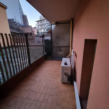 3 Pieces Refait A Neuf. Centre-ville. Apartment