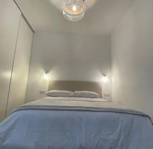 3 Pieces Refait A Neuf. Centre-ville.